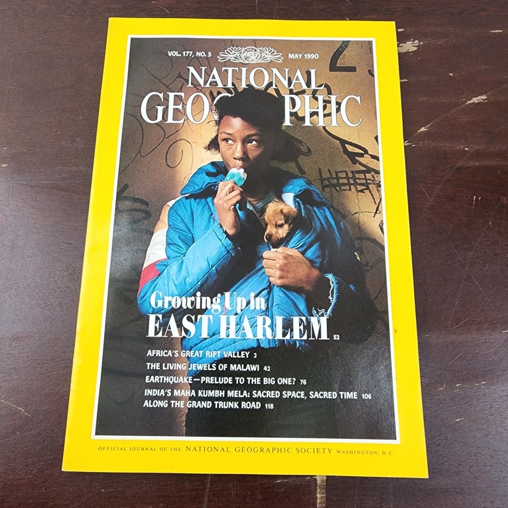 National Geographic Magazine May 1990 No Map